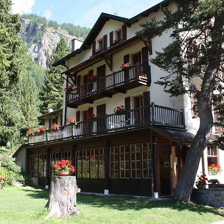 Hôtel Hermitage Evolène Buitenkant foto