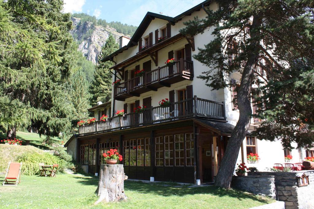 Hôtel Hermitage Evolène Buitenkant foto